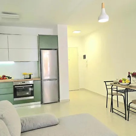 Merville Happy 083 - Happy Appartement Durrës